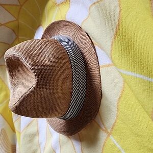 EUC- Baby Gap Straw Fedora in Tan/brown with blue and white stripe band